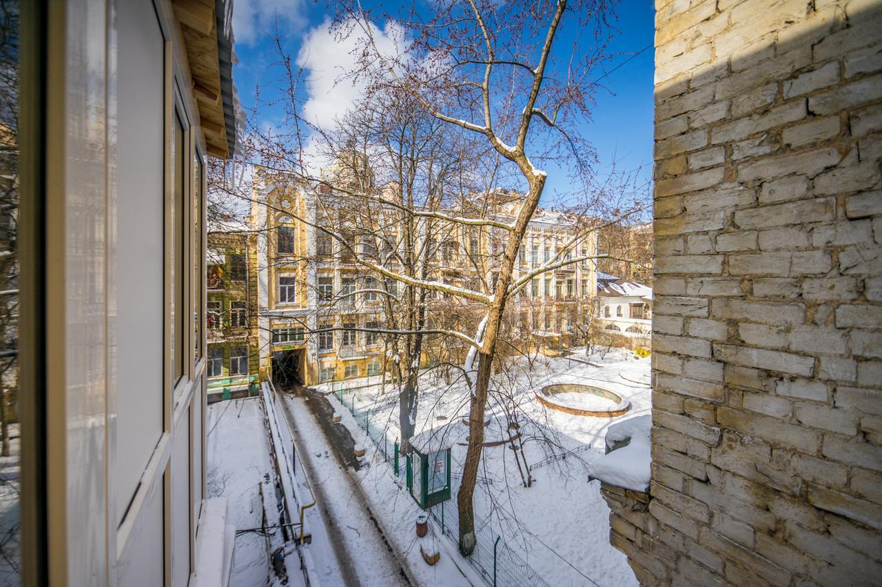 Pushkinskaya Apartments Kyiv Exterior photo